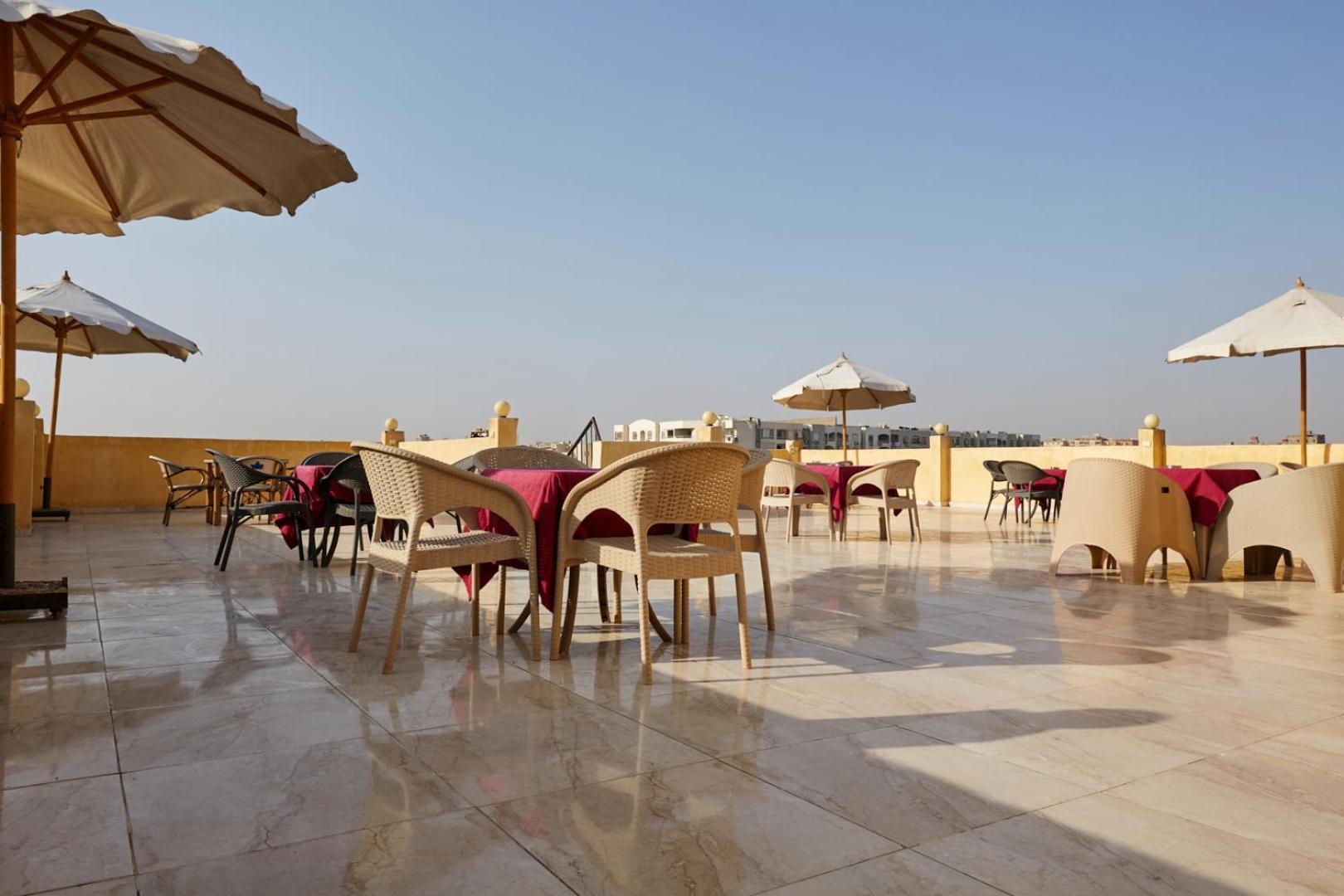 Grand Golden Pyramids View Hotel Kafret el-Gabal Екстериор снимка