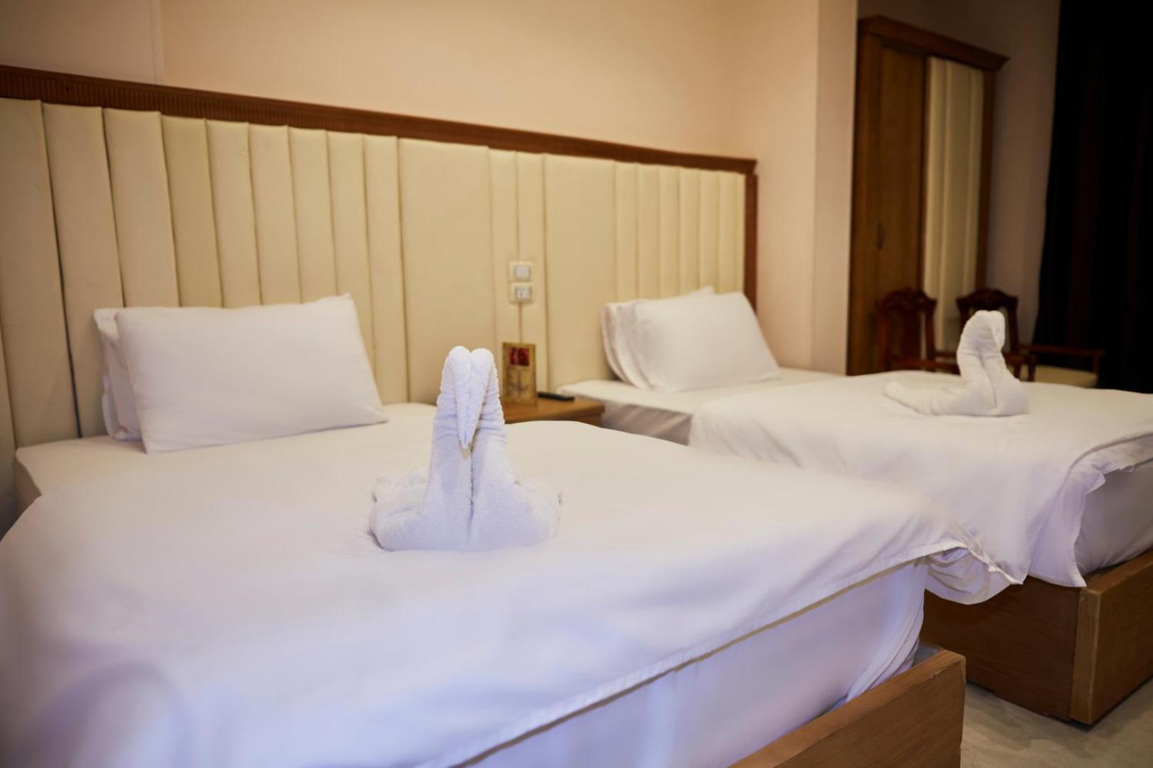 Grand Golden Pyramids View Hotel Kafret el-Gabal Екстериор снимка