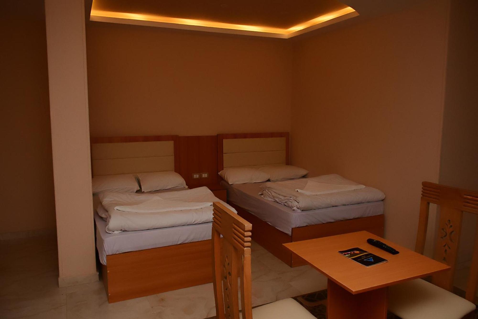 Grand Golden Pyramids View Hotel Kafret el-Gabal Екстериор снимка
