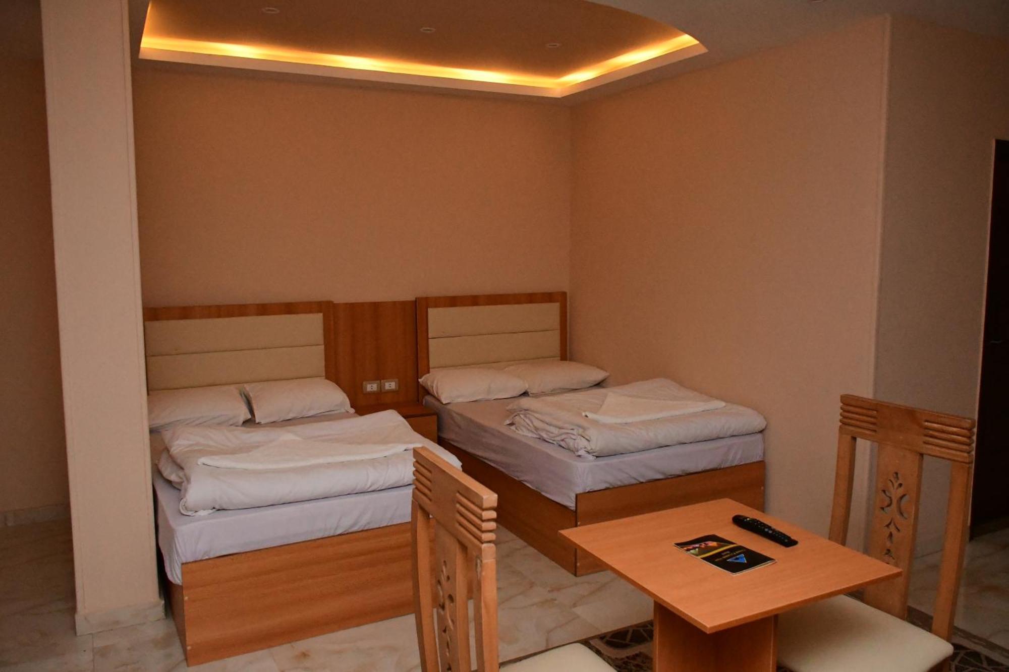 Grand Golden Pyramids View Hotel Kafret el-Gabal Екстериор снимка