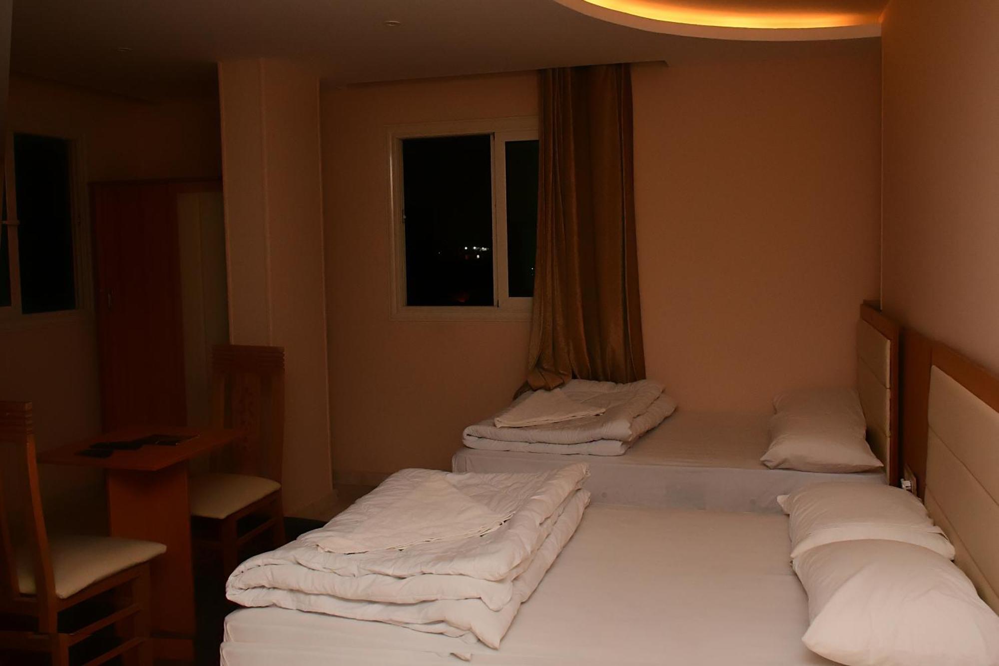 Grand Golden Pyramids View Hotel Kafret el-Gabal Екстериор снимка