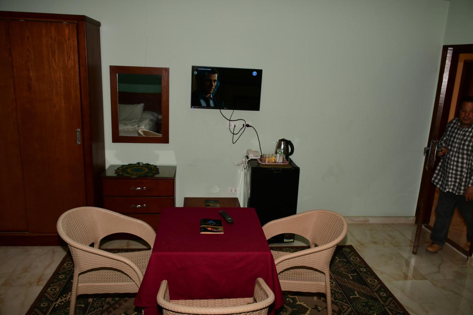 Grand Golden Pyramids View Hotel Kafret el-Gabal Екстериор снимка