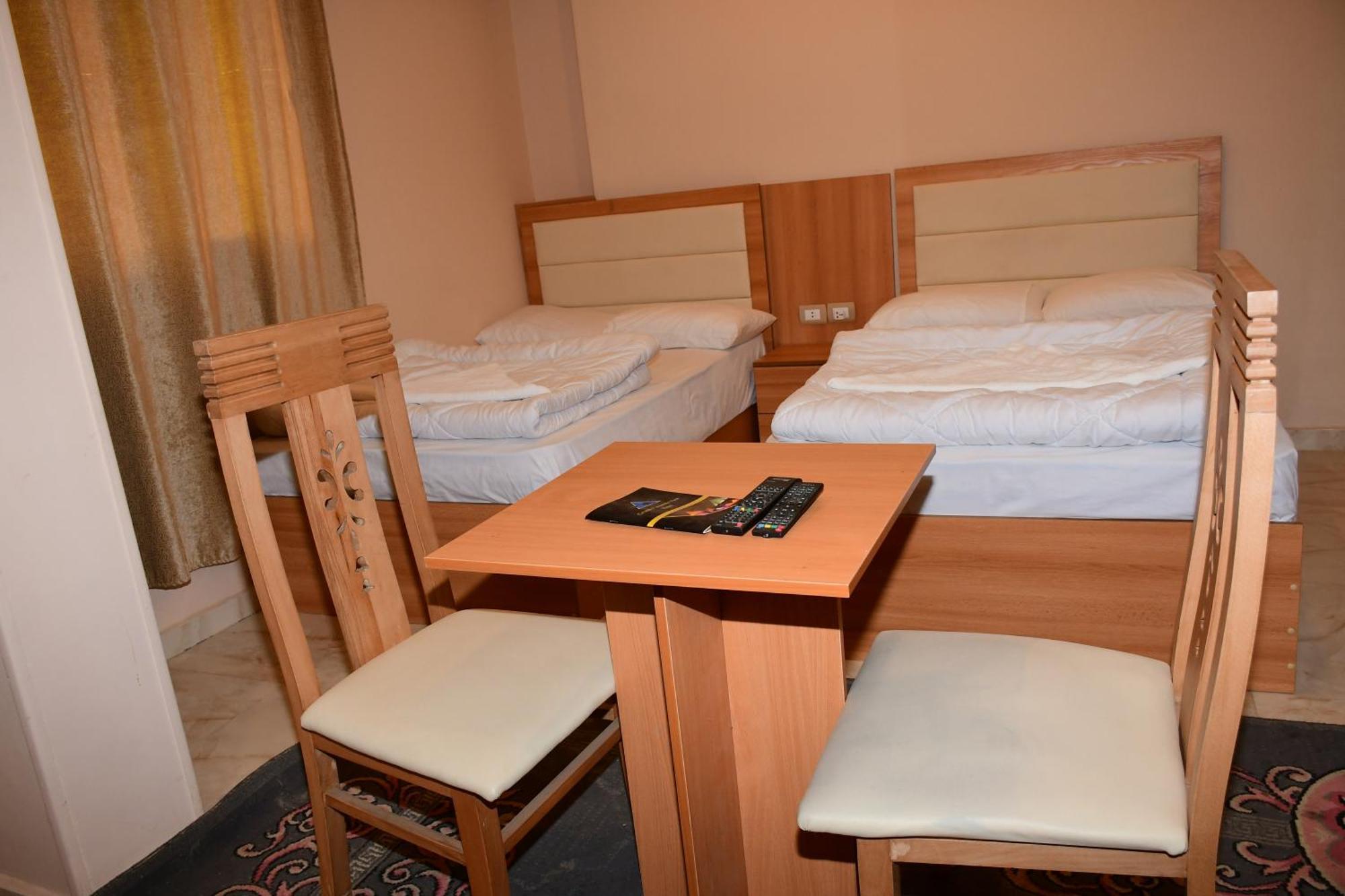 Grand Golden Pyramids View Hotel Kafret el-Gabal Екстериор снимка