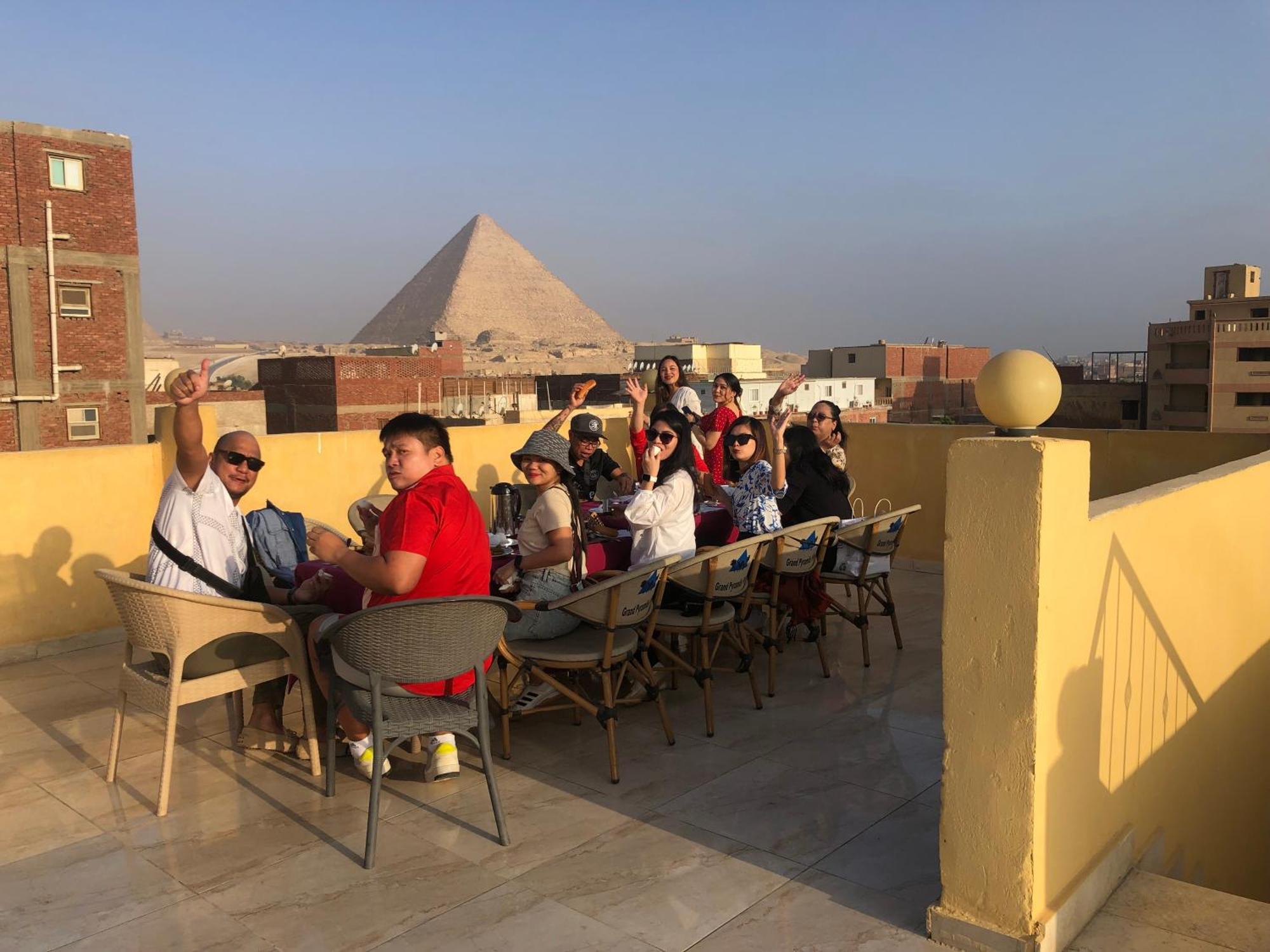 Grand Golden Pyramids View Hotel Kafret el-Gabal Екстериор снимка